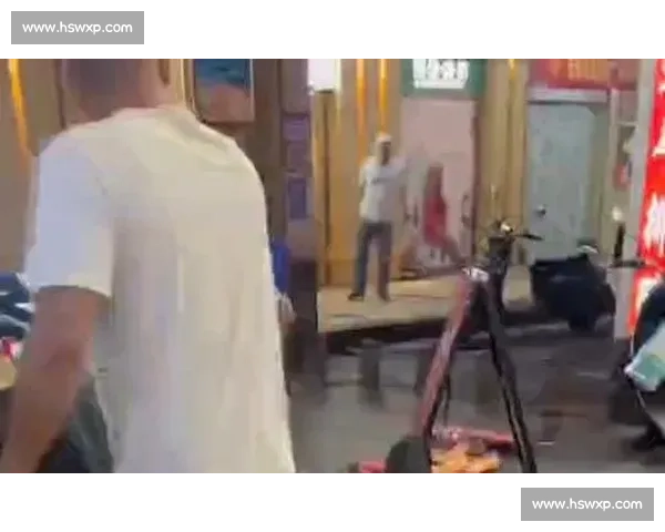 赛道惊魂十分钟！外卖小哥误入闯关现场 保安大哥带我狂奔脱险